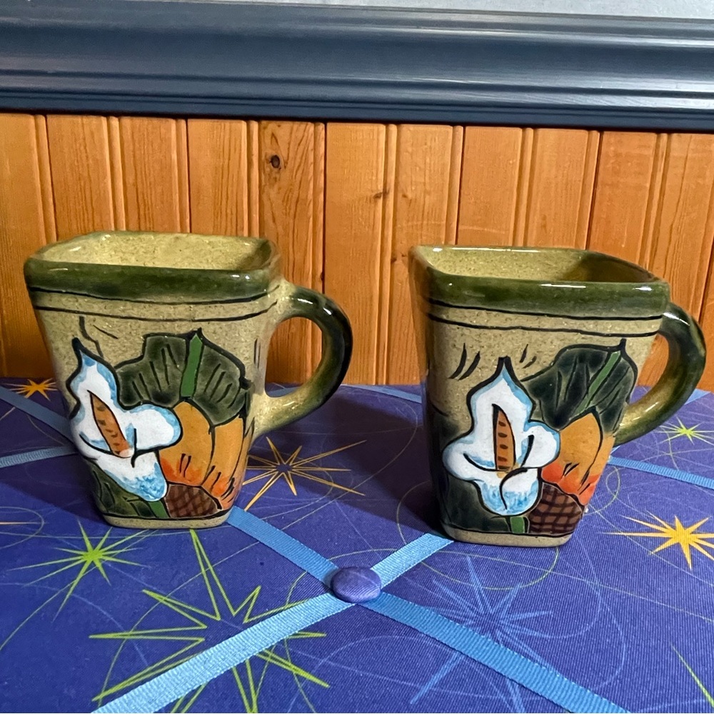 EUC- Set of 2 floral pottery mugs